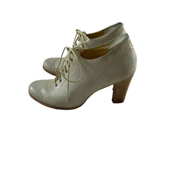 Timberland Shoes - Timberland Women's Nevali Beaige Leather Lace Up Ankle Booties - 8M